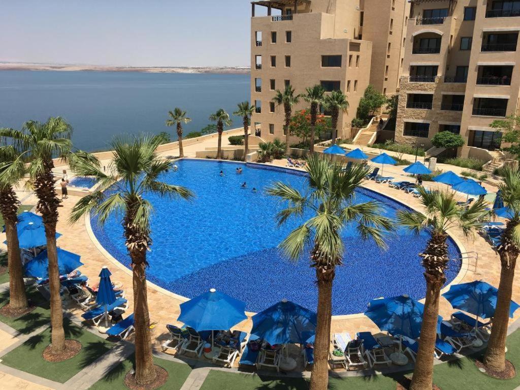 Spacious Apartments With Sea View At Samarah Resort Sweimeh Exterior photo