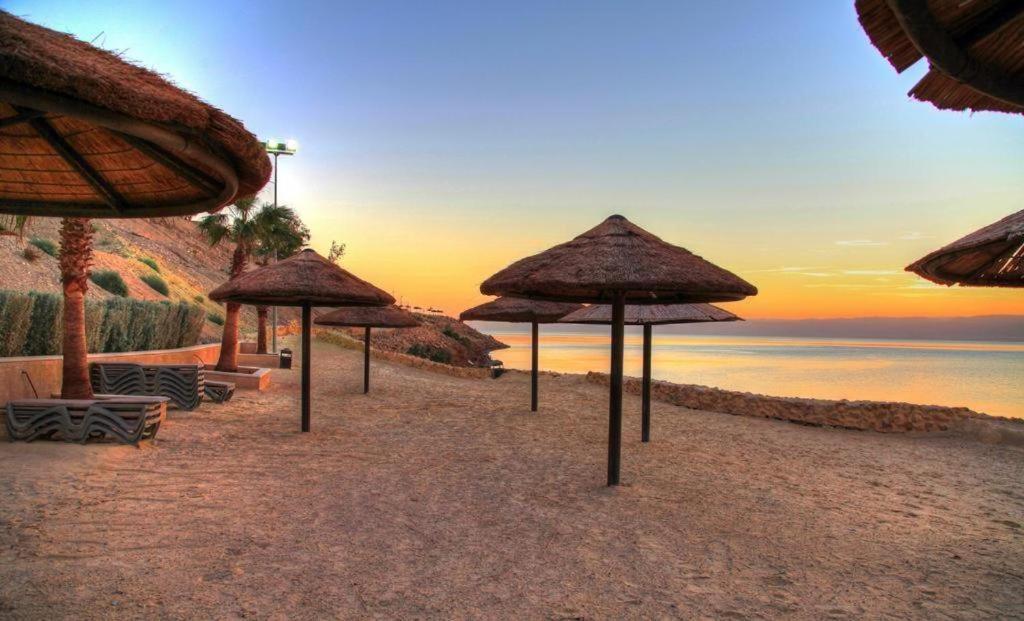 Spacious Apartments With Sea View At Samarah Resort Sweimeh Exterior photo